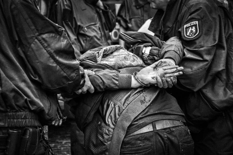 arrest, heumarkt cologne, robbery, raid, predator, cologne, germany, arrest, arrest, arrest, arrest, arrest, robbery, robbery